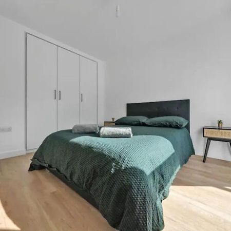 Deluxe 1 Bed In Colindale Wembley With Freewifitv Apartment London Ngoại thất bức ảnh